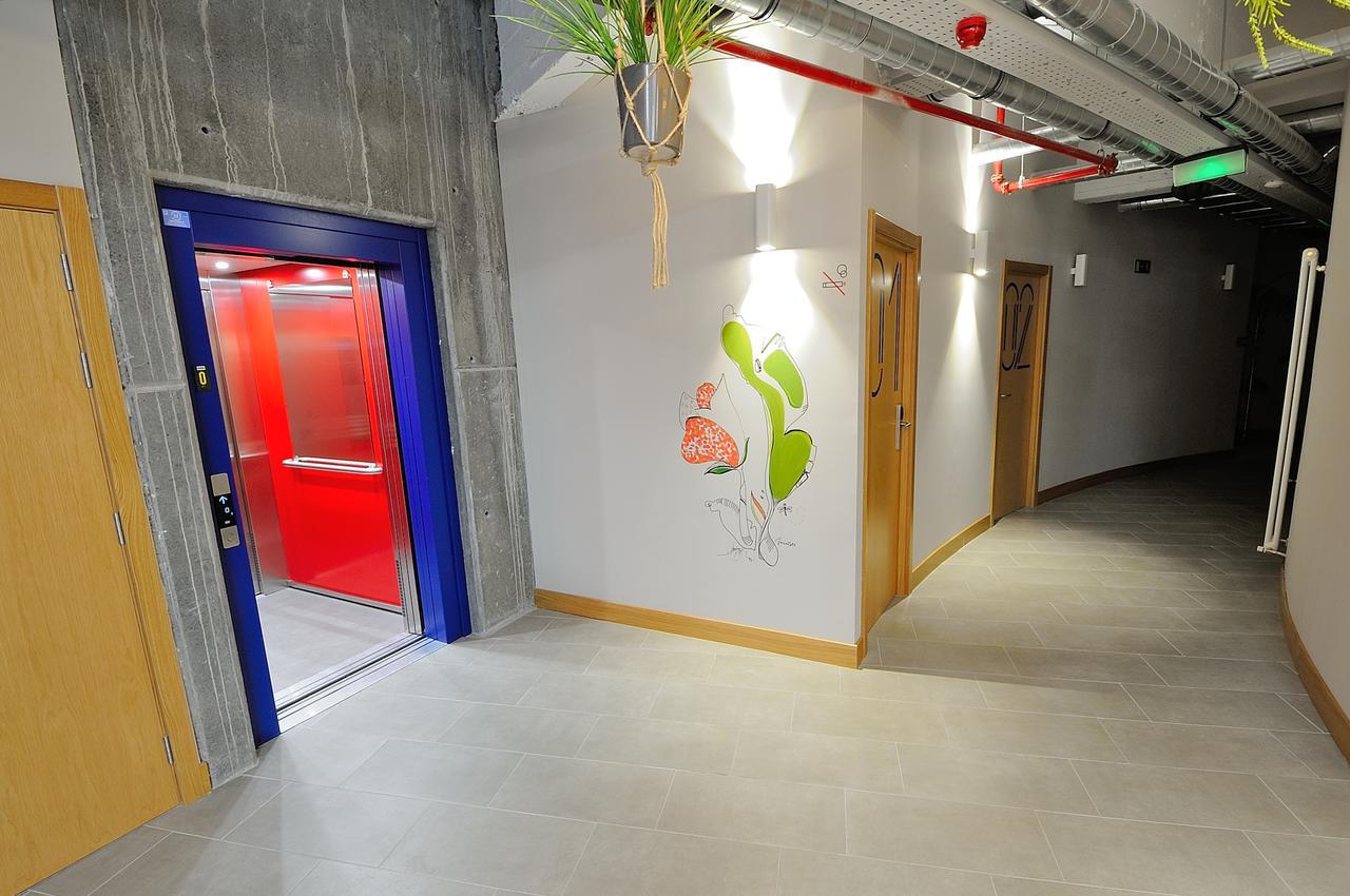 Egunon Bilbao Hostel Εξωτερικό φωτογραφία