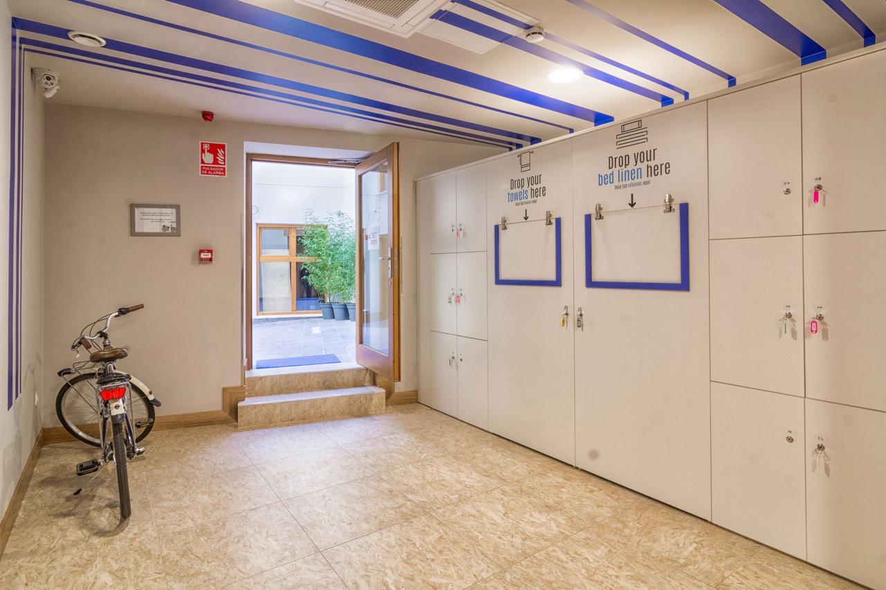 Egunon Bilbao Hostel Εξωτερικό φωτογραφία