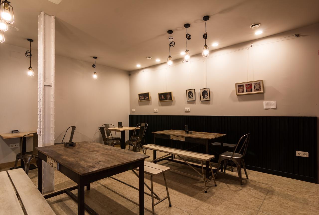 Egunon Bilbao Hostel Εξωτερικό φωτογραφία